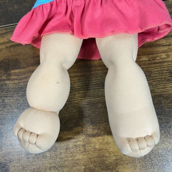 2014 OAA CABBAGE PATCH DOLL SILK HAIR BLUE EYES BROWN Curly HAIR - Picture 11 of 15